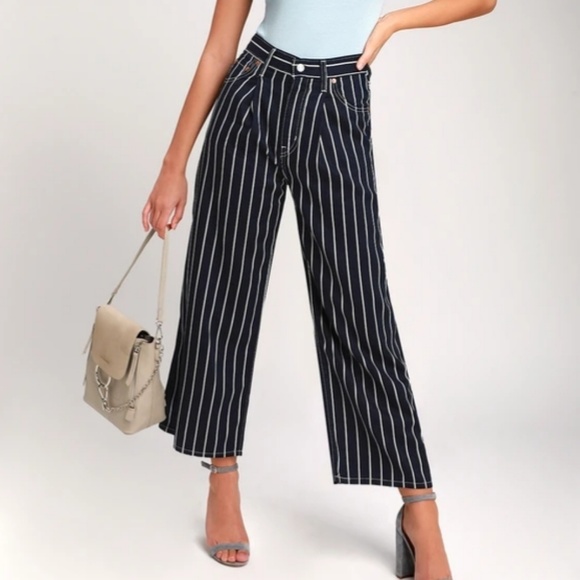 Levi's Denim - Levi's Premium Ribcage Pleated Crop Pants 26 & 30